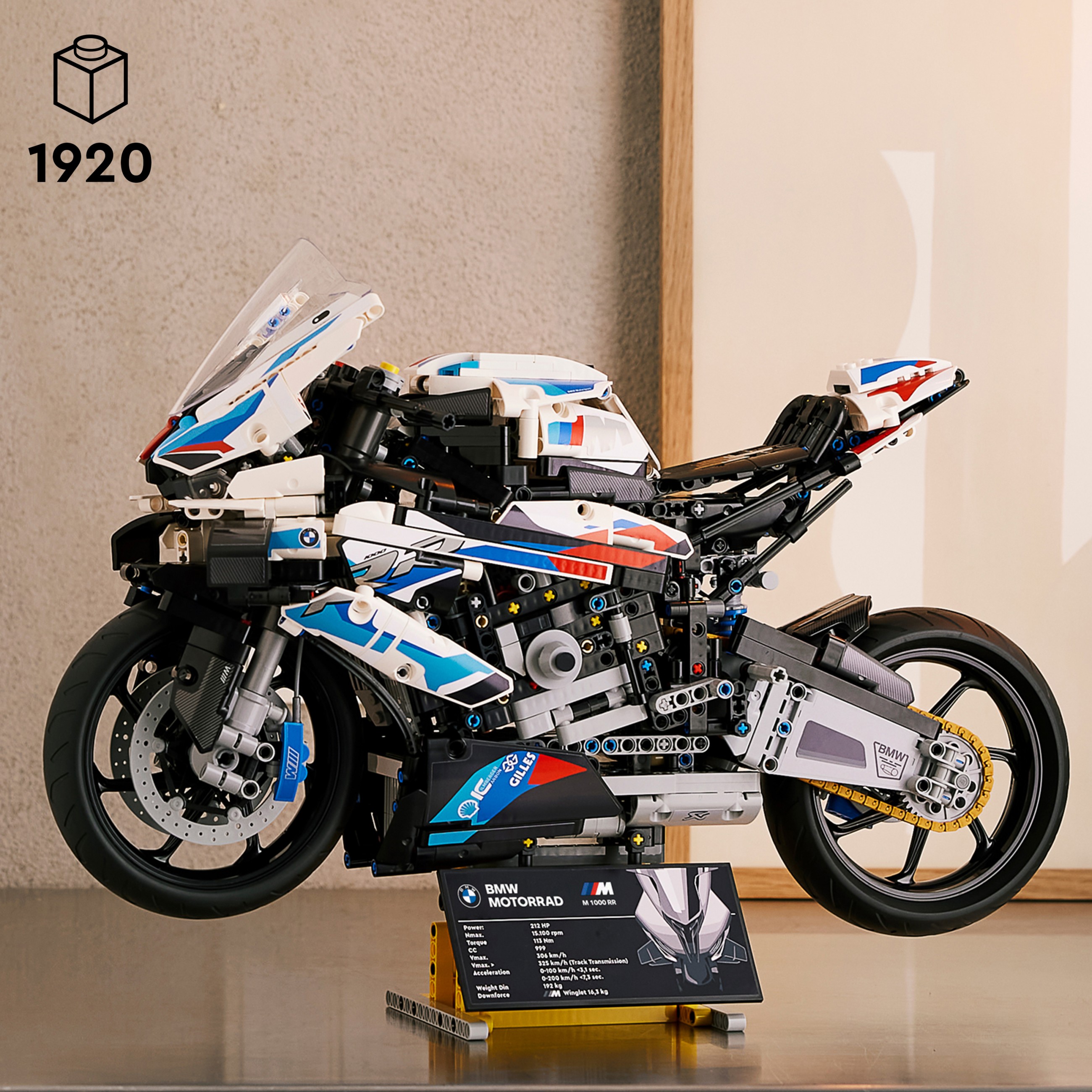 LEGO Technic BMW M 1000 RR