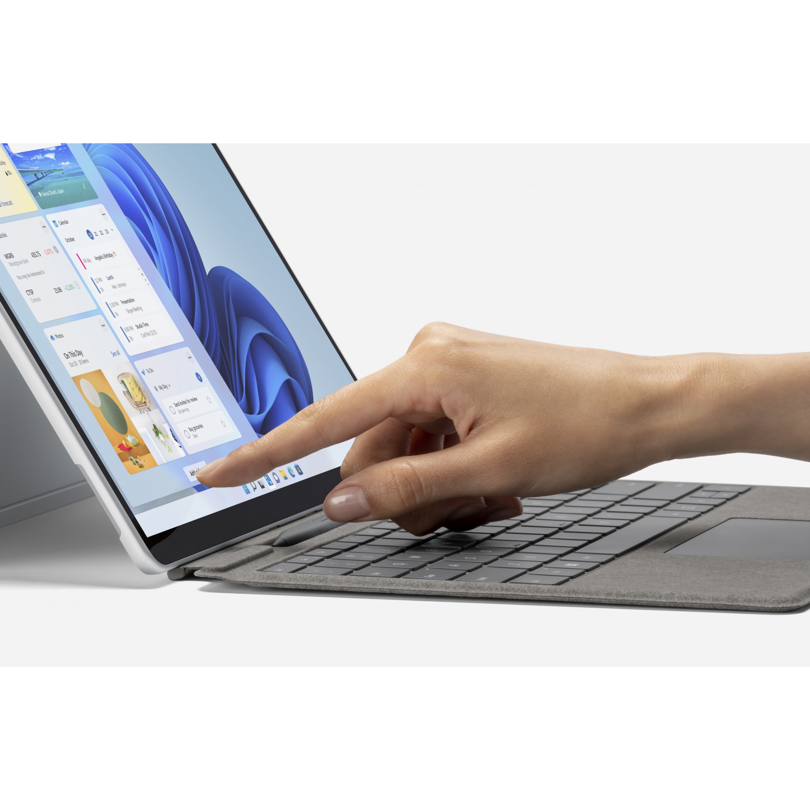 Microsoft Surface Pro 8 4G LTE 256 GB 33 cm (13 Zoll) Intel® Core™ i7 16 GB Wi-Fi 6 (802.11ax) Windows 11 Pro Platin